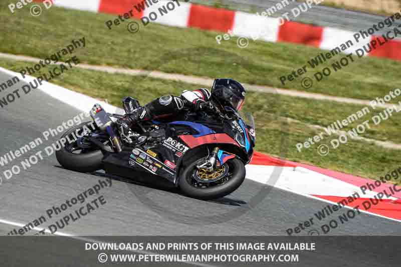 cadwell no limits trackday;cadwell park;cadwell park photographs;cadwell trackday photographs;enduro digital images;event digital images;eventdigitalimages;navarra;no limits trackdays;peter wileman photography;racing digital images;trackday digital images;trackday photos